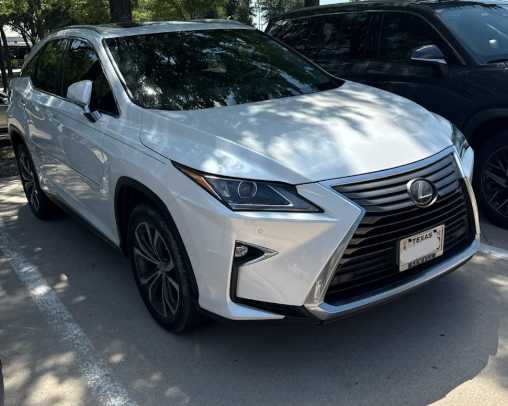 2017 Lexus RX photo 2