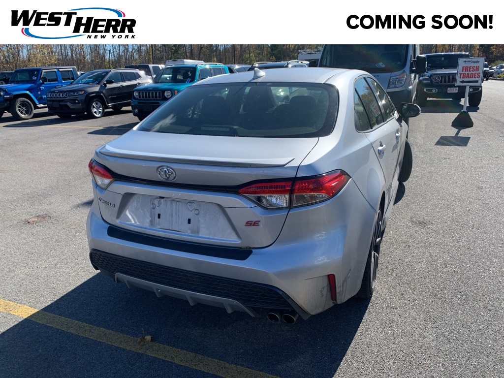 2022 Toyota Corolla SE photo 2