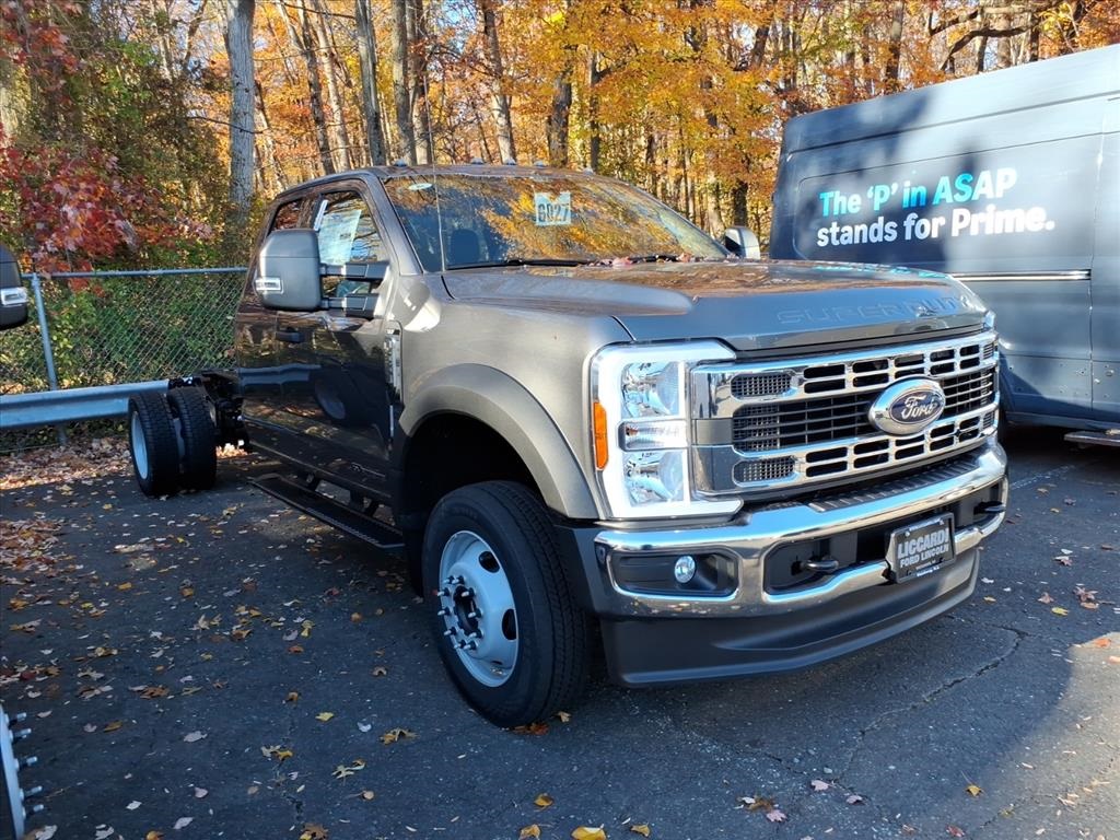 2026 Ford F-550 Super Duty Chassis Cab XLT's photo