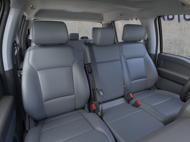 2025 Ford F-250 photo 2