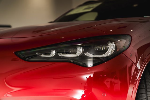2025 Alfa Romeo Stelvio Tributo Italiano photo 3