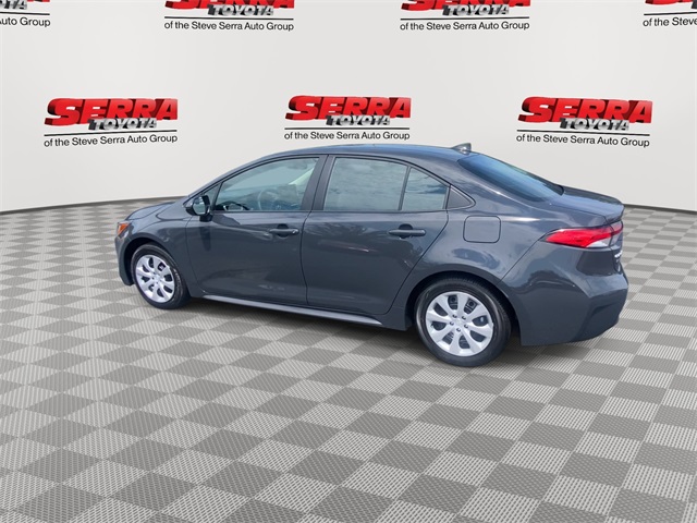 2025 Toyota Corolla LE photo 6