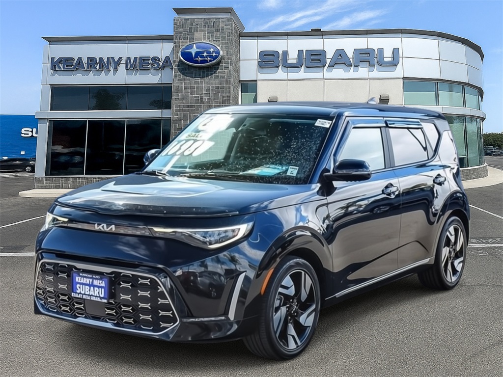 2023 Kia Soul GT-Line photo 3