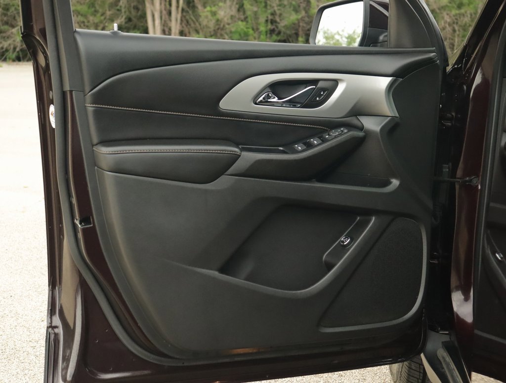 2021 Chevrolet Traverse Cloth photo 23