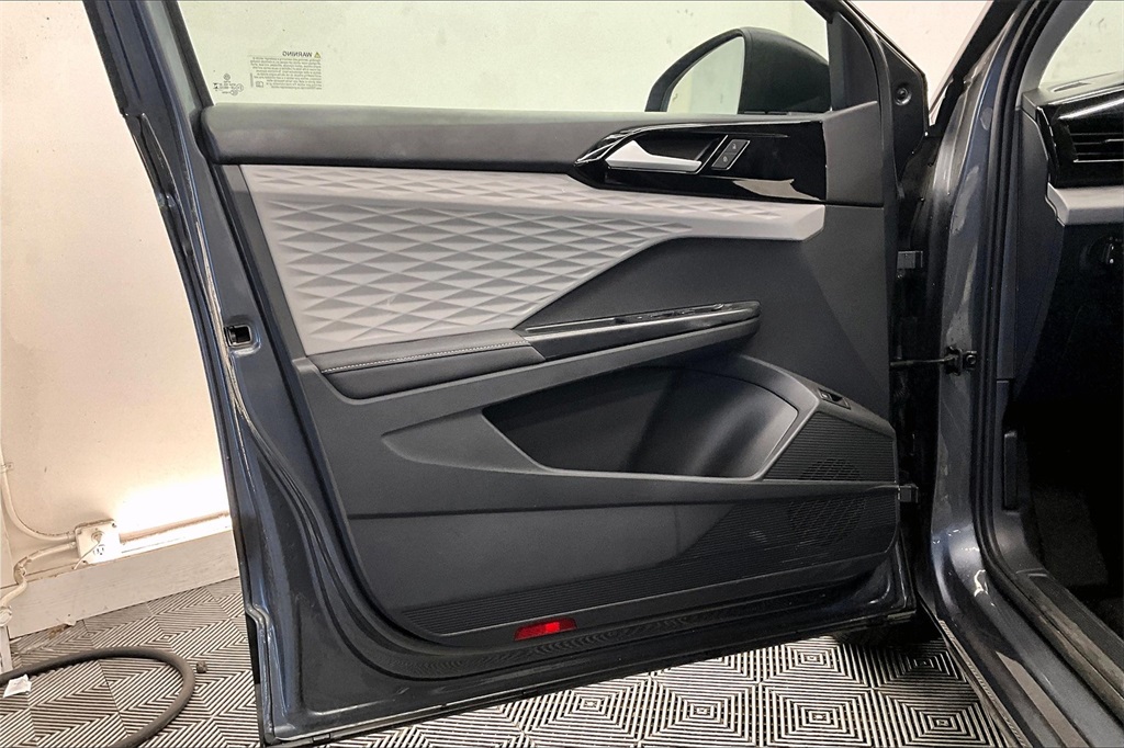 2024 Volkswagen Taos S photo 24