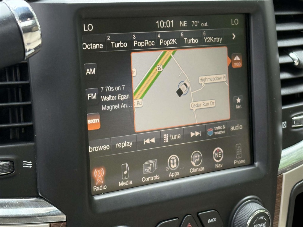 2015 Ram 2500 Laramie photo 3