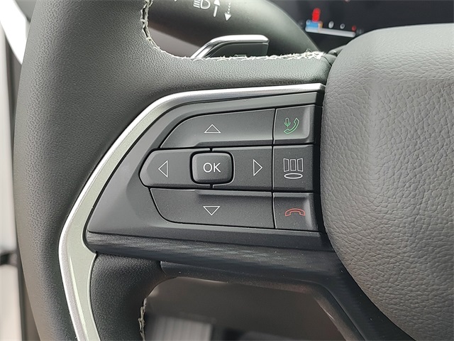 2025 Jeep Grand Cherokee Laredo Altitude photo 21