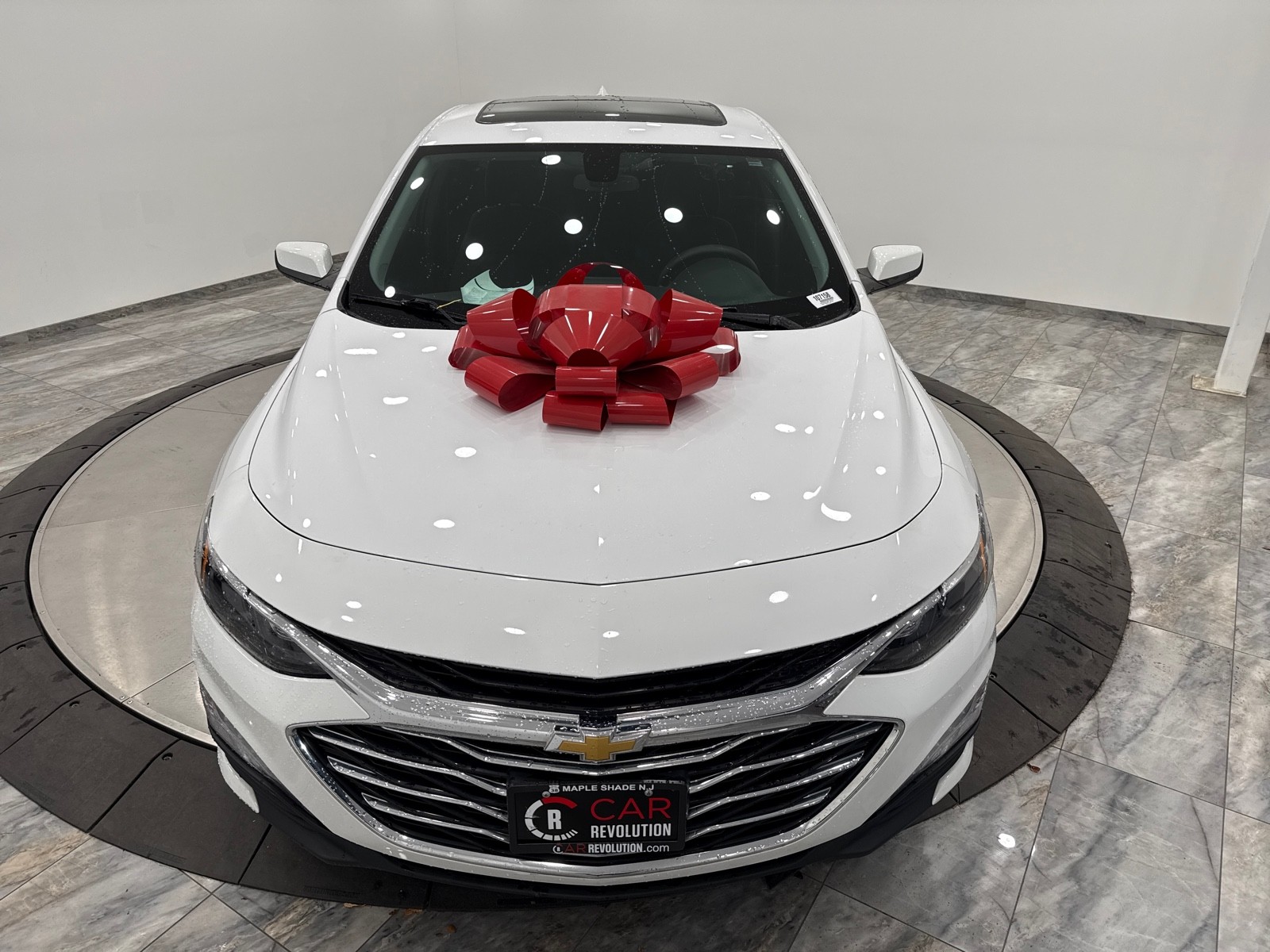 2022 Chevrolet Malibu 1LT photo 2