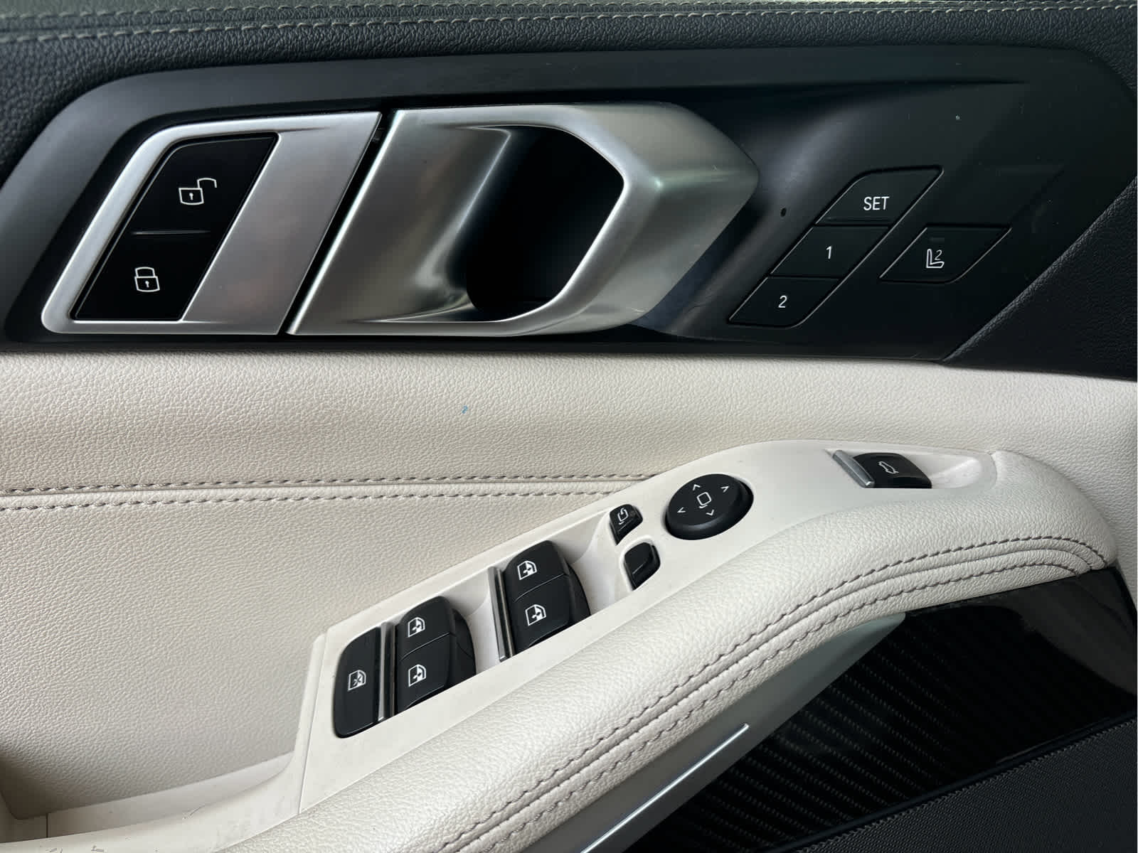 2022 Bmw X5 M50i photo 16