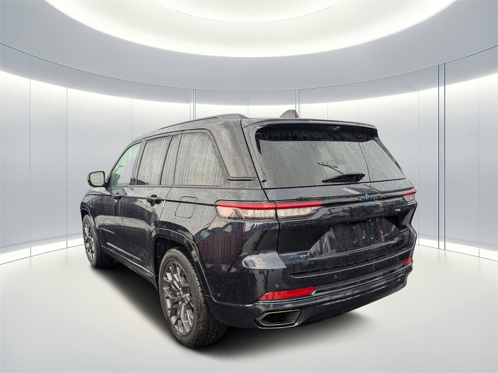 2023 Jeep Grand Cherokee Summit Reserve 4xe photo 3
