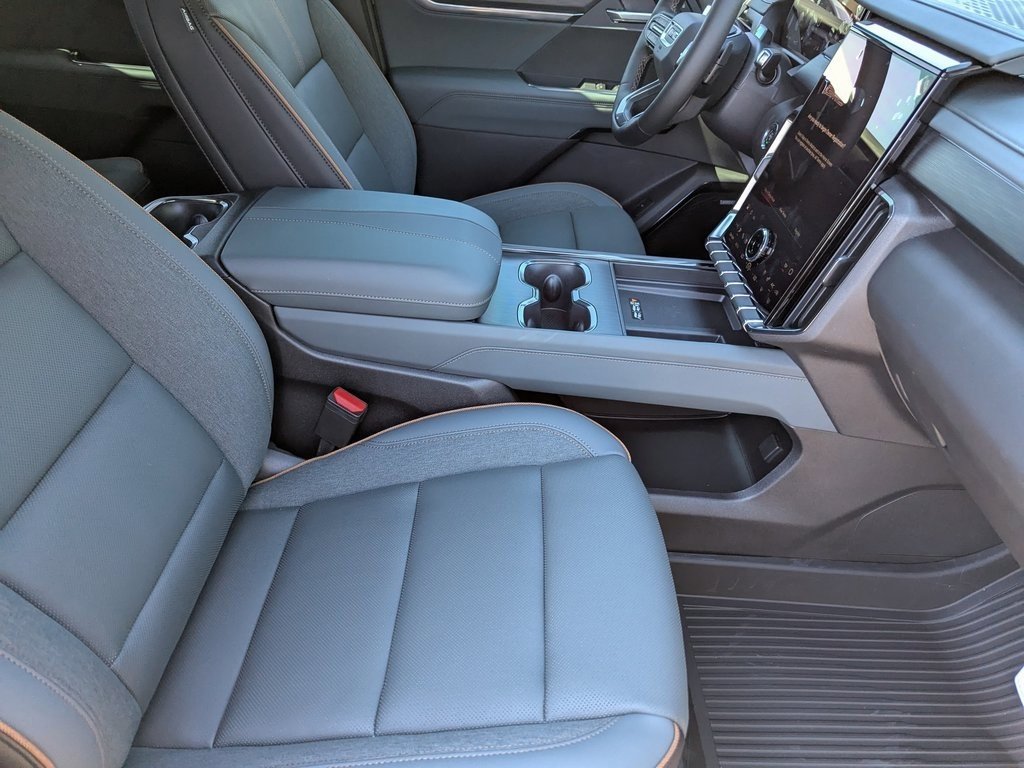 2026 Gmc Acadia AT4 photo 17