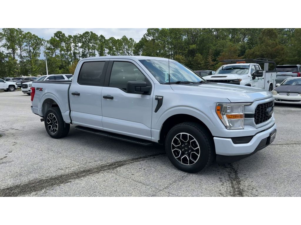 2022 Ford F-150 XL photo 2