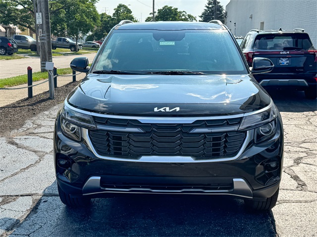 2026 Kia Seltos EX photo 8