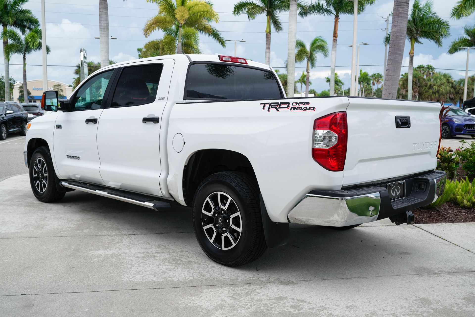 2016 Toyota Tundra SR5 photo 5