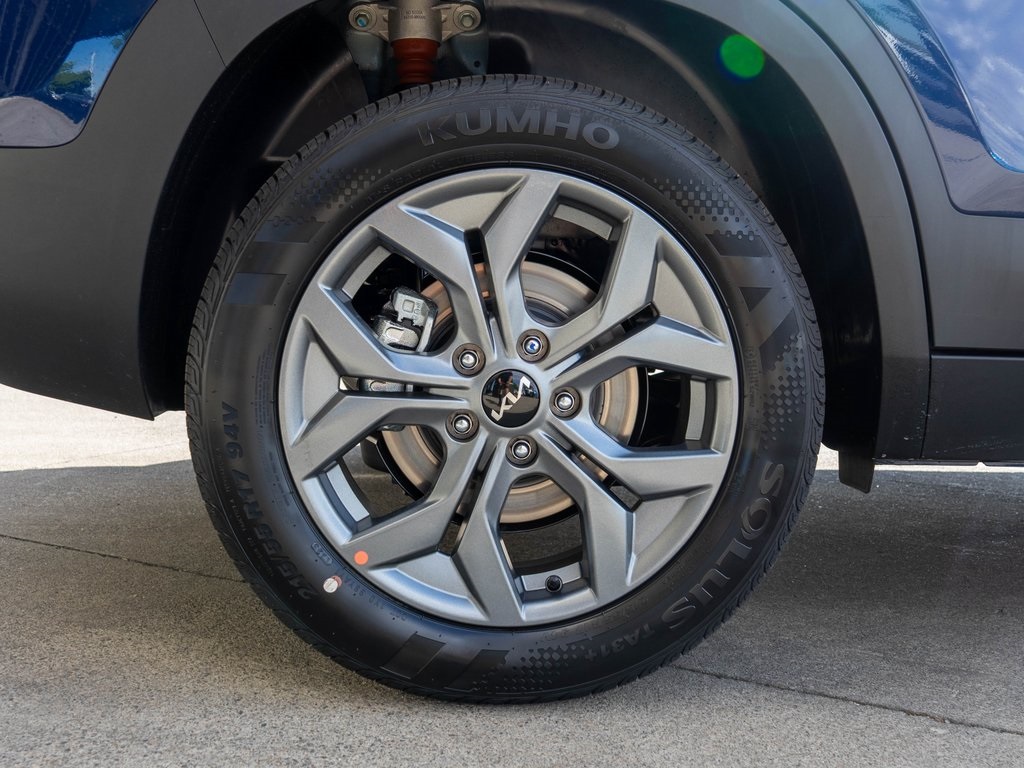 2026 Kia Seltos LX photo 27