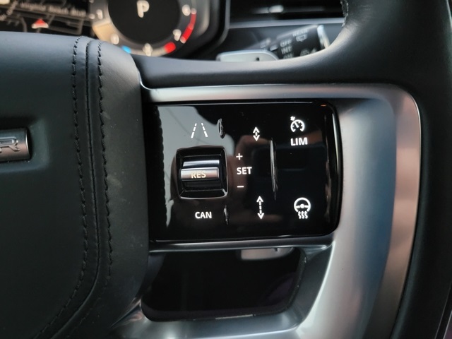 2023 Land Rover Range Rover SE photo 29