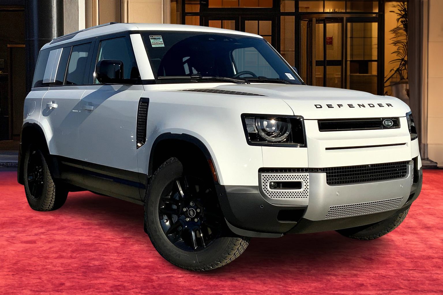 2025 Land Rover Defender 110 S photo 14