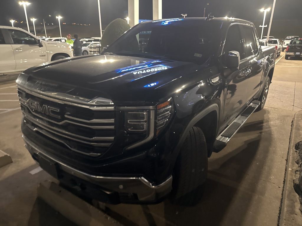 2024 GMC Sierra 1500 SLT's photo