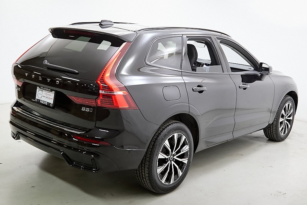 2024 VOLVO XC60 - Image 8