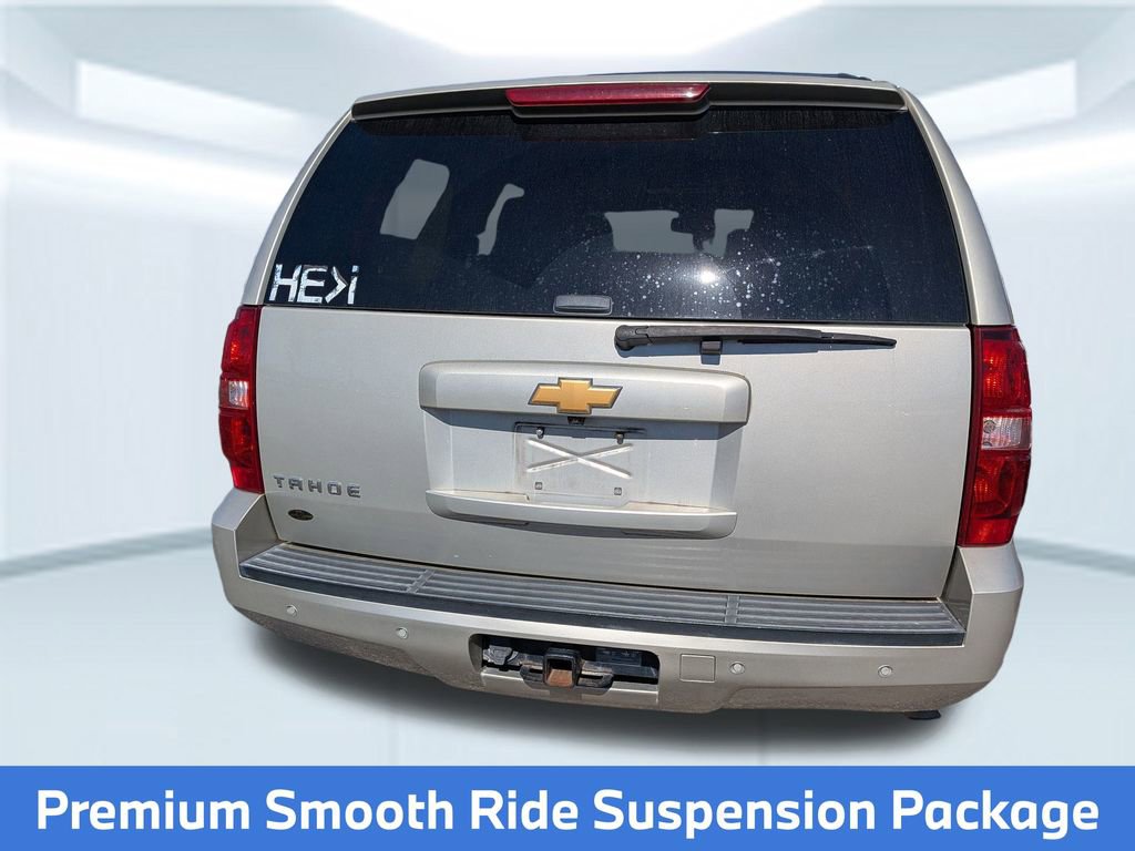 2014 Chevrolet Tahoe LT photo 4