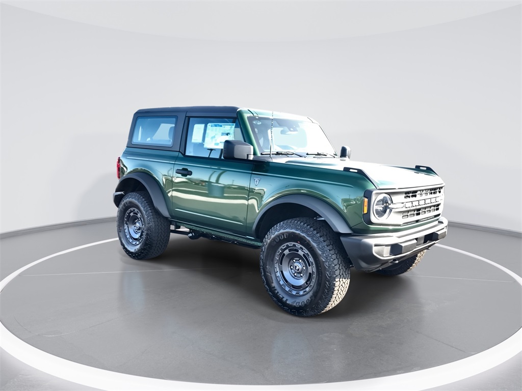 2025 Ford Bronco Base photo 2