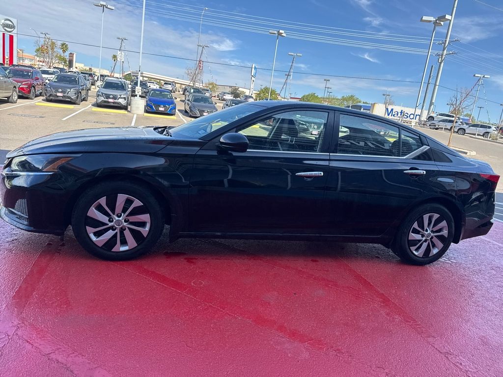 2023 Nissan Altima 2.5 S photo 18