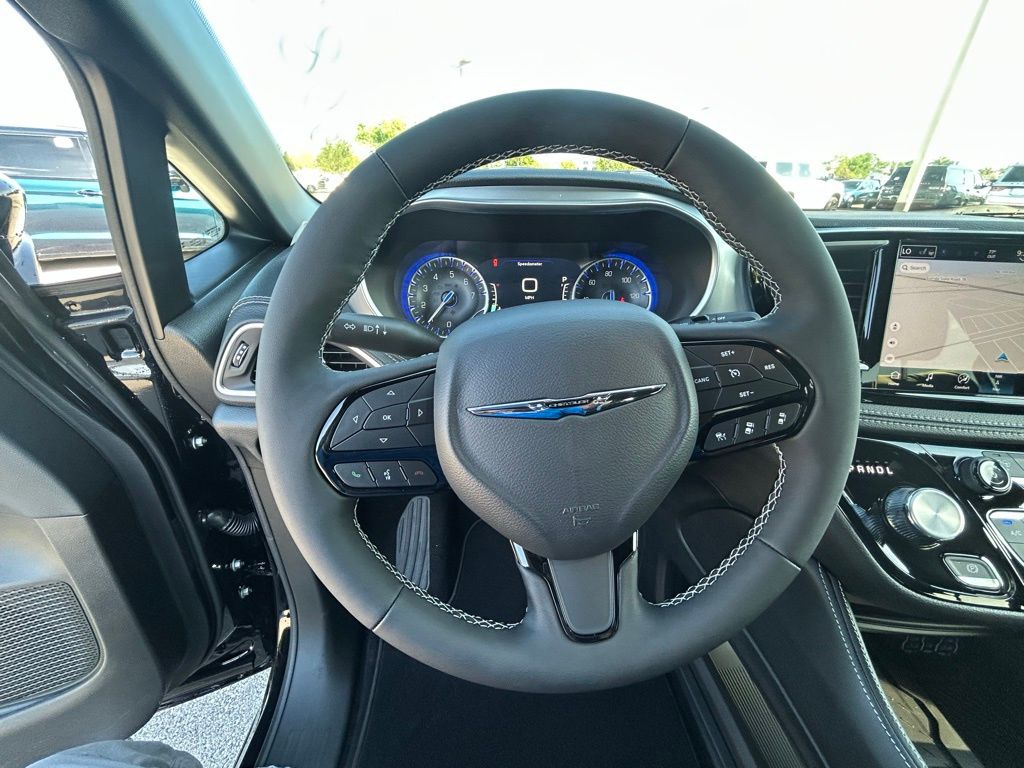 2025 Chrysler Pacifica Limited photo 23