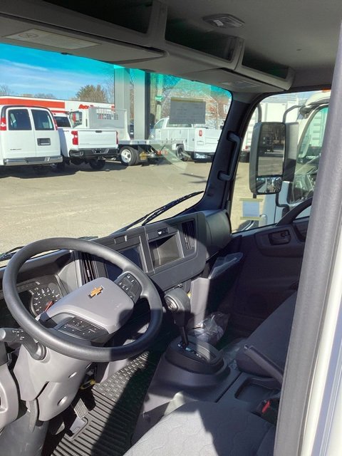 2025 Chevrolet Silverado 4500HD photo 5