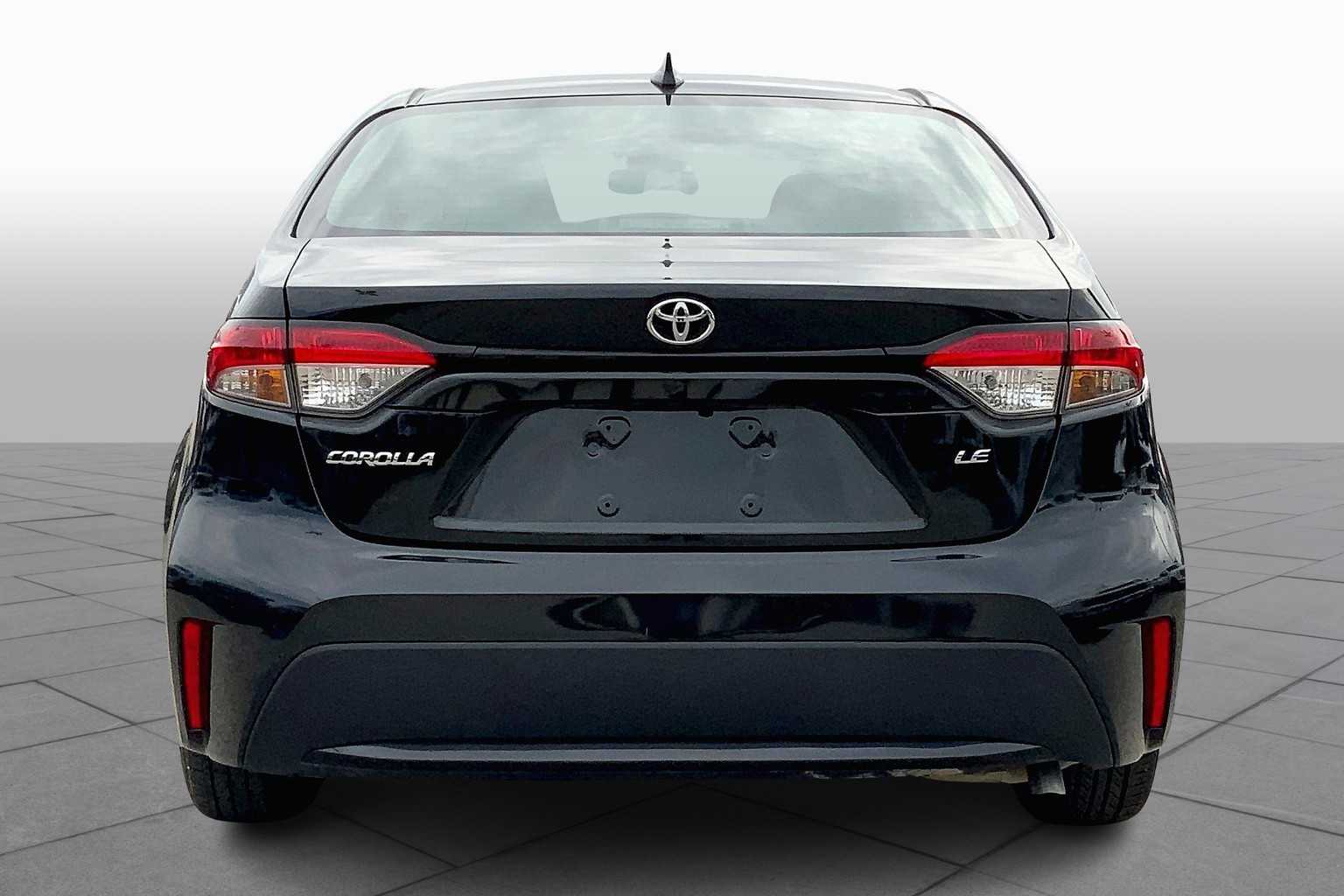 2022 Toyota Corolla LE photo 7