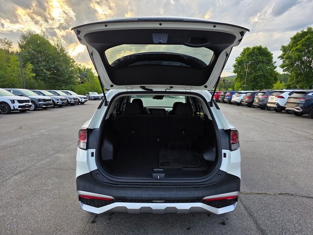 2023 Kia Sportage Hybrid LX photo 9