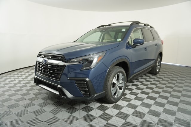 2025 Subaru Ascent Premium photo 3