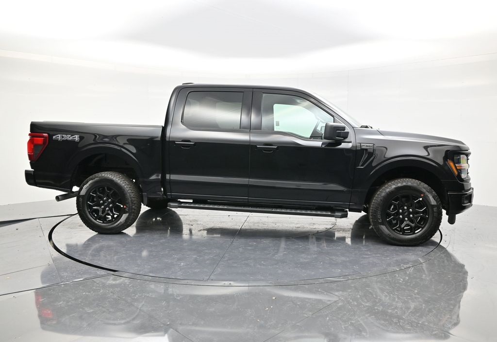 2025 Ford F-150 XLT photo 3