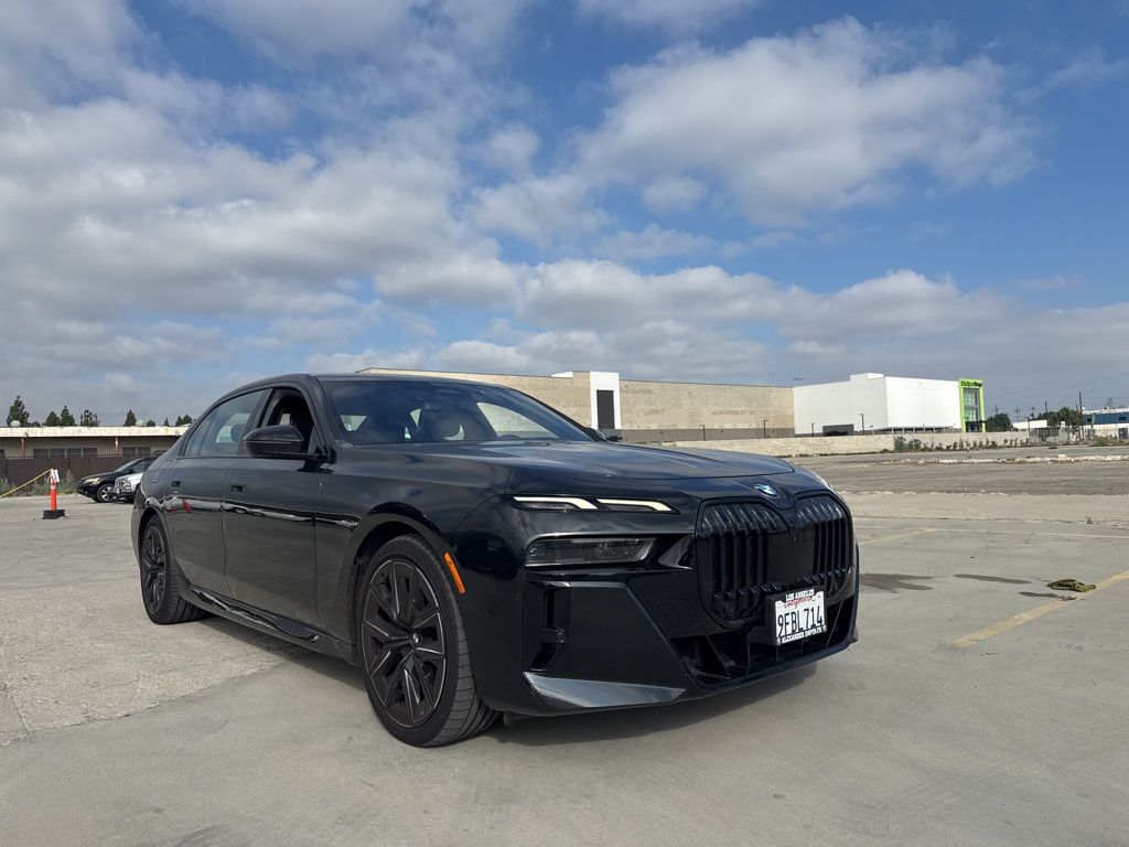 2023 Bmw 740i photo 7