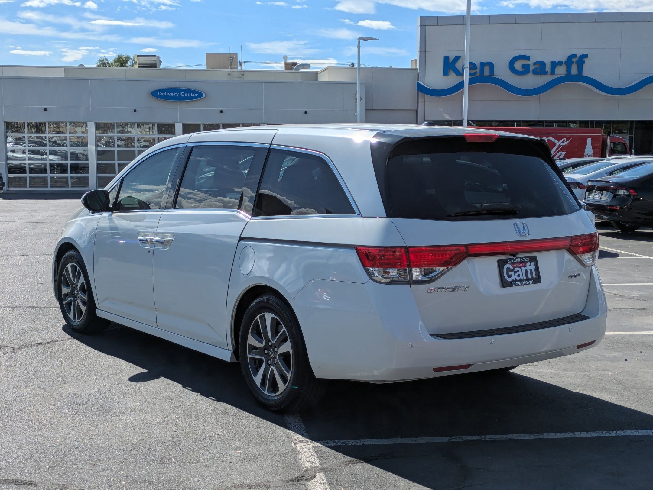 2016 Honda Odyssey Touring photo 4