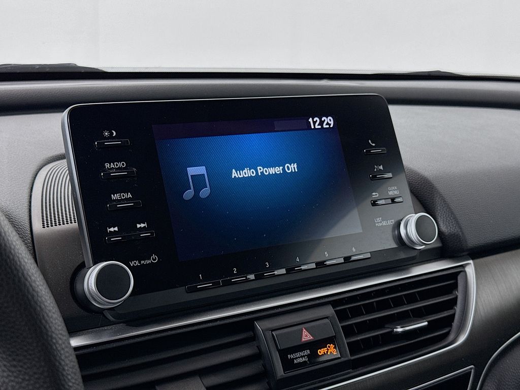 2019 Honda Accord LX 1.5T photo 13
