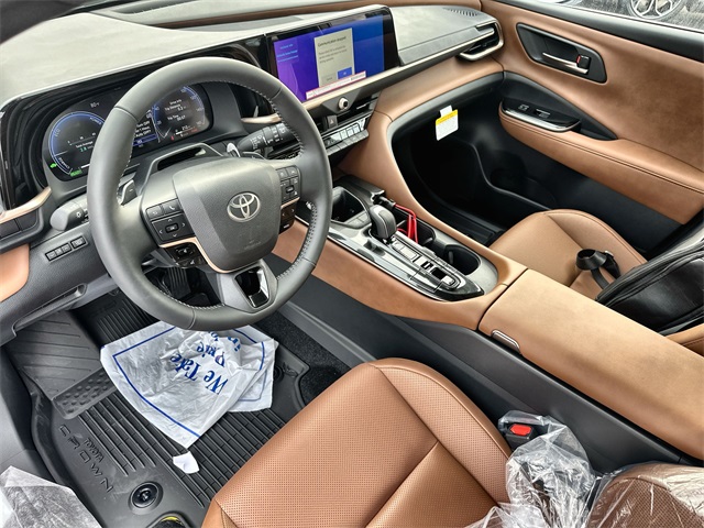 2025 Toyota Crown Signia Limited photo 20