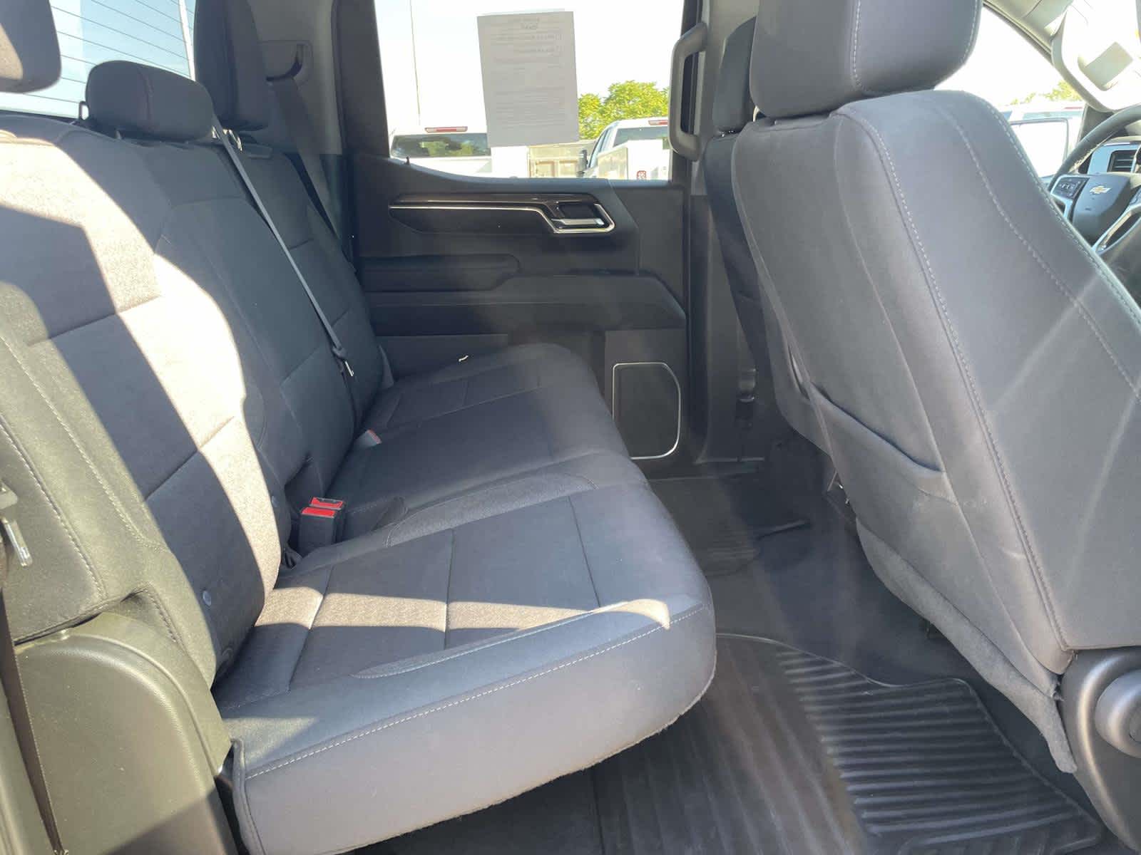 2023 Chevrolet Silverado 1500 LT photo 14