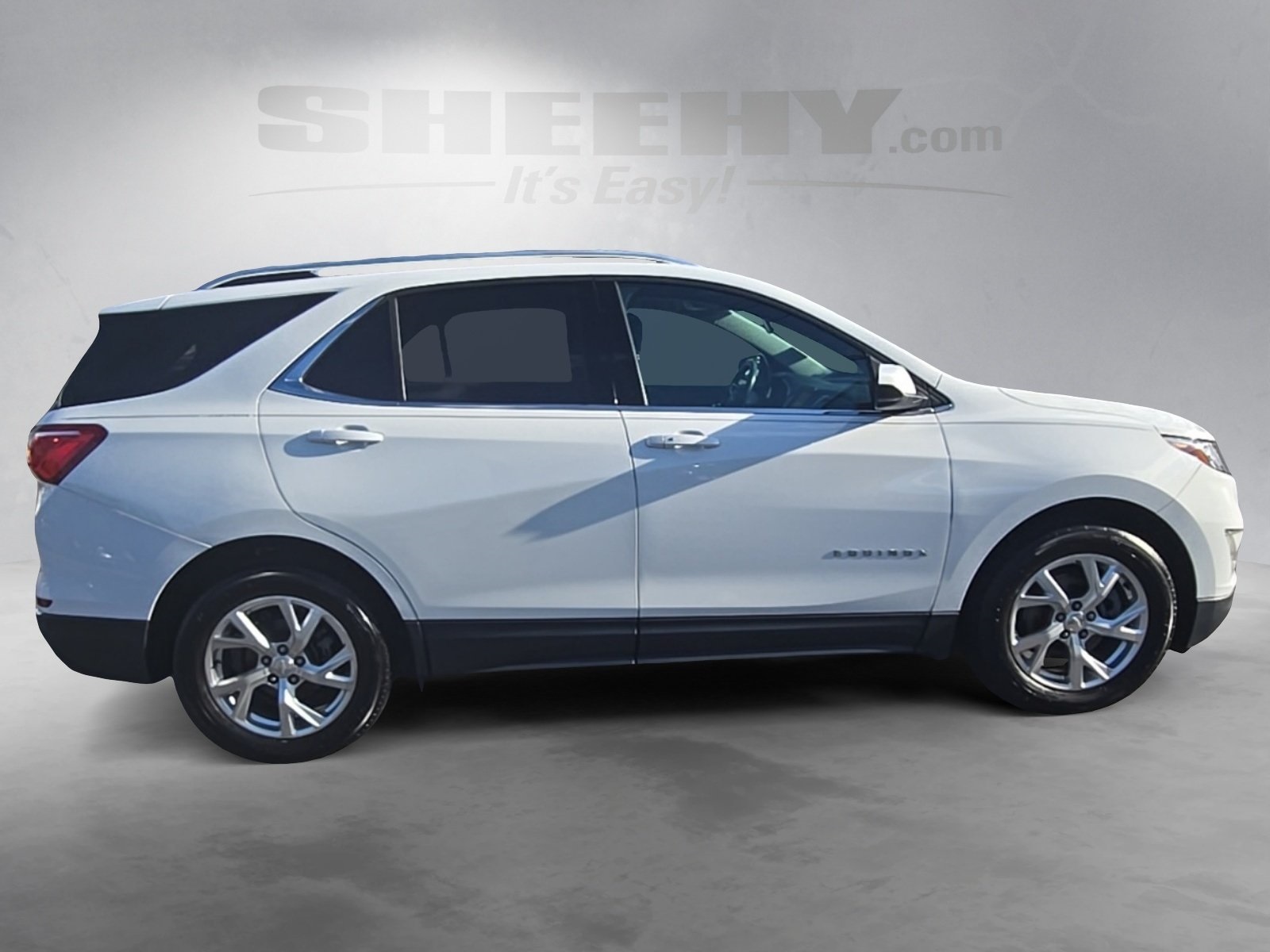 2020 Chevrolet Equinox LT photo 4