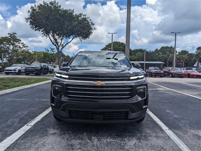2026 Chevrolet Traverse photo 3