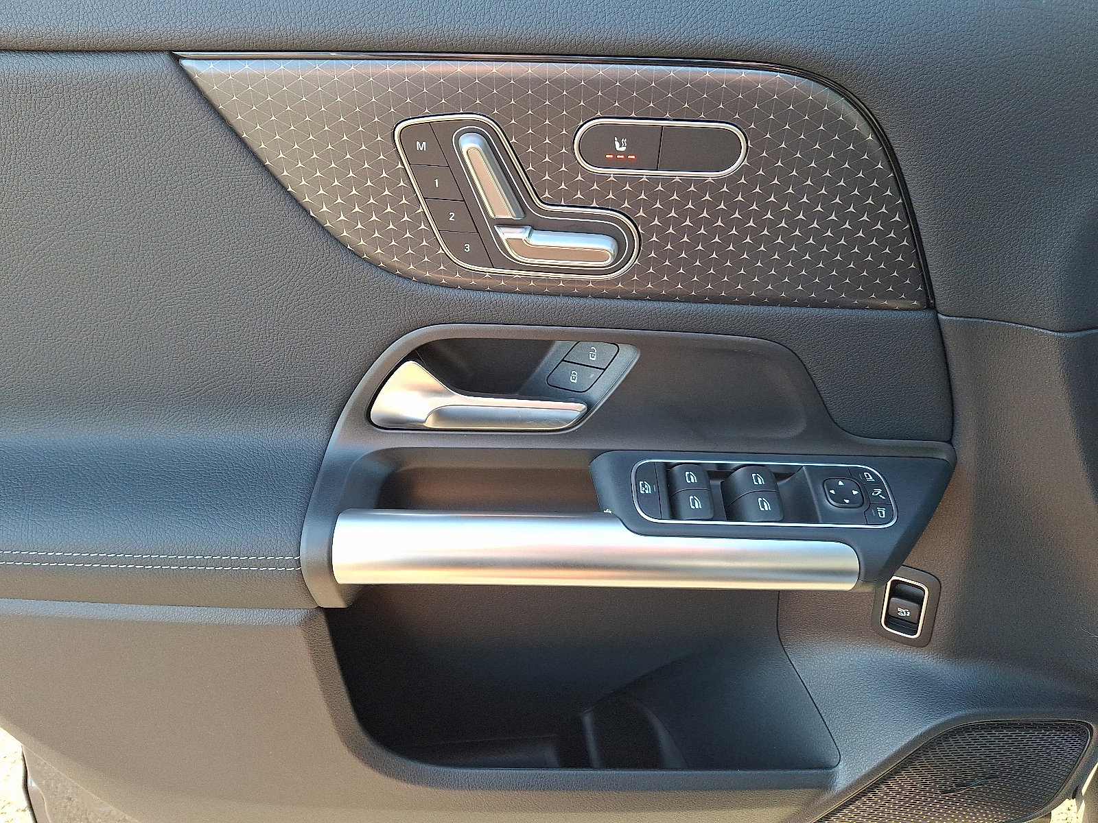 2026 Mercedes Benz GLA 250 4MATIC photo 7