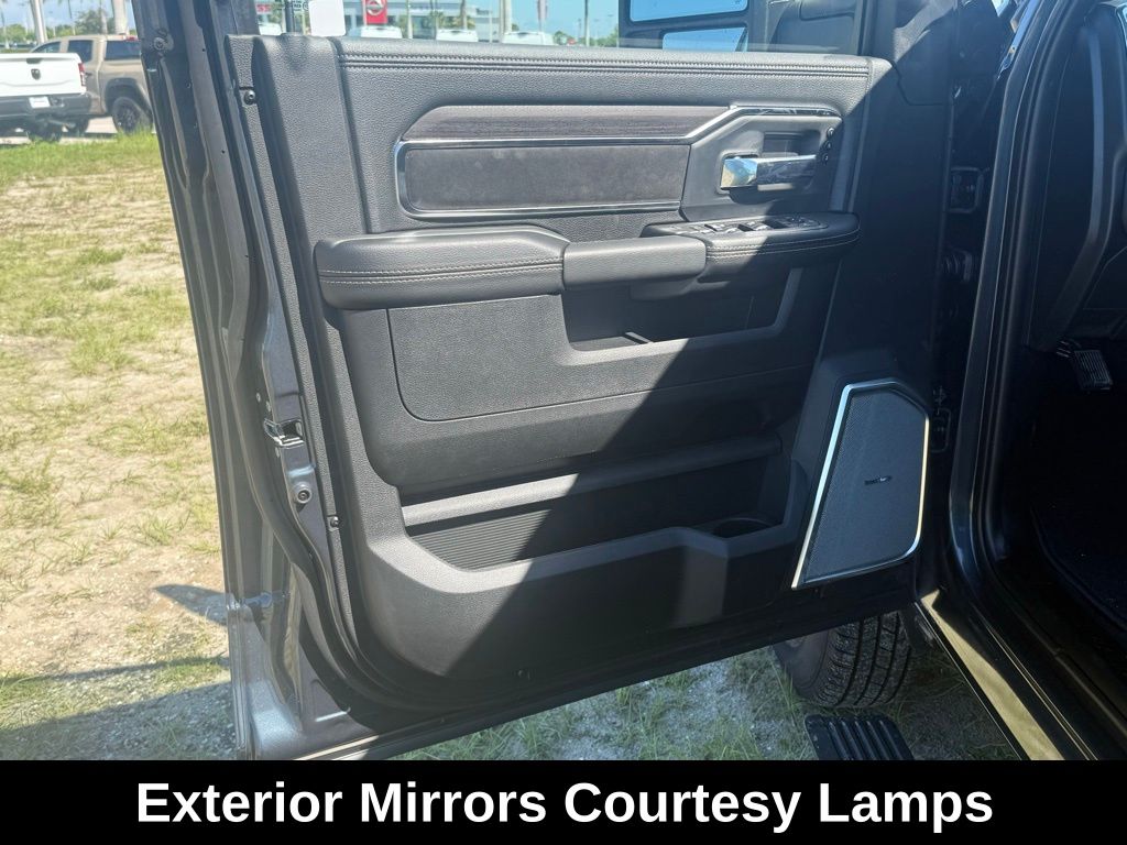 2025 Ram 3500 Laramie photo 20