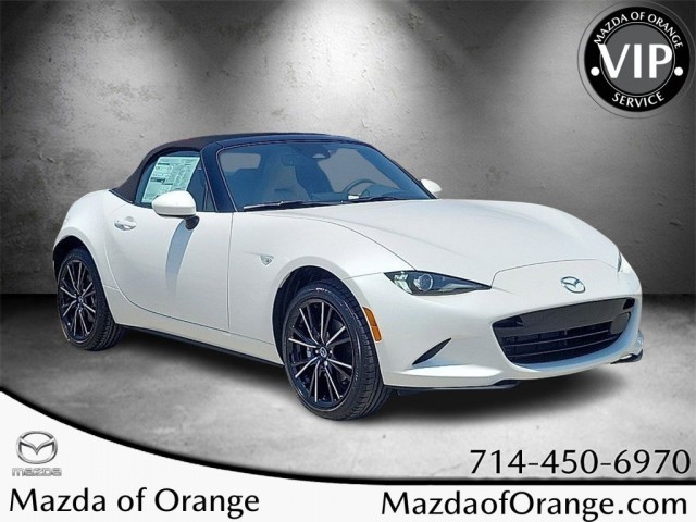 New 2025 Mazda MX-5 MIATA Club CONVERTIBLE in Orange # | Mazda of