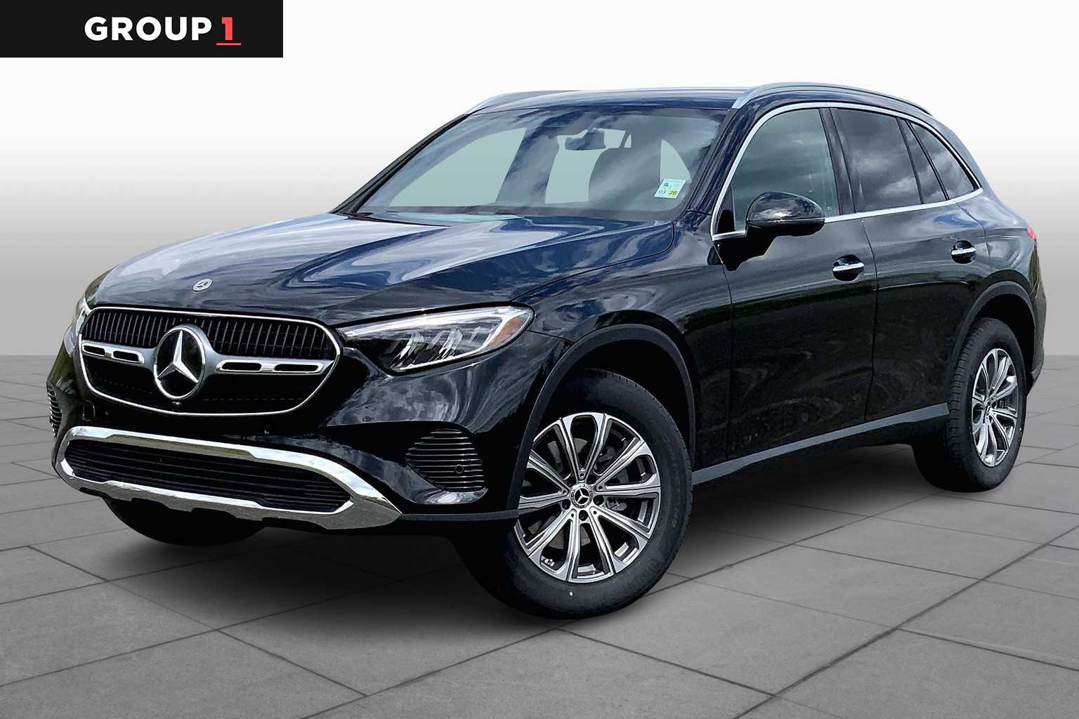 2025 Mercedes-Benz GLC Base's photo