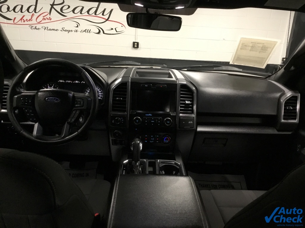 2017 Ford F-150 XLT photo 29