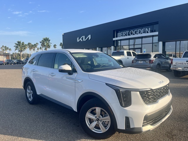 2026 Kia Sorento LX's photo