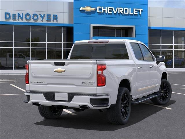 2025 Chevrolet Silverado 1500 High Country photo 3