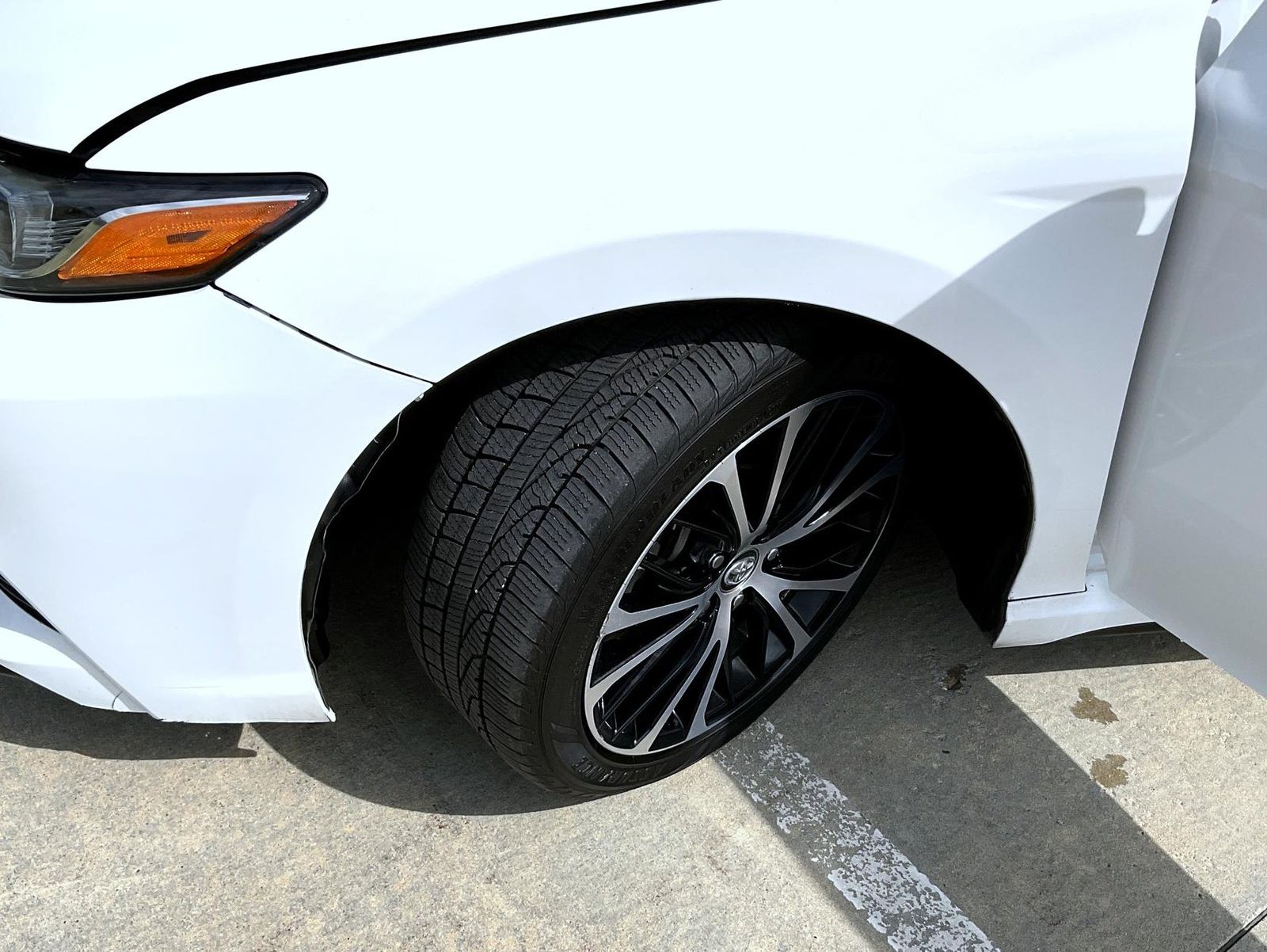 2018 Toyota Camry SE photo 23