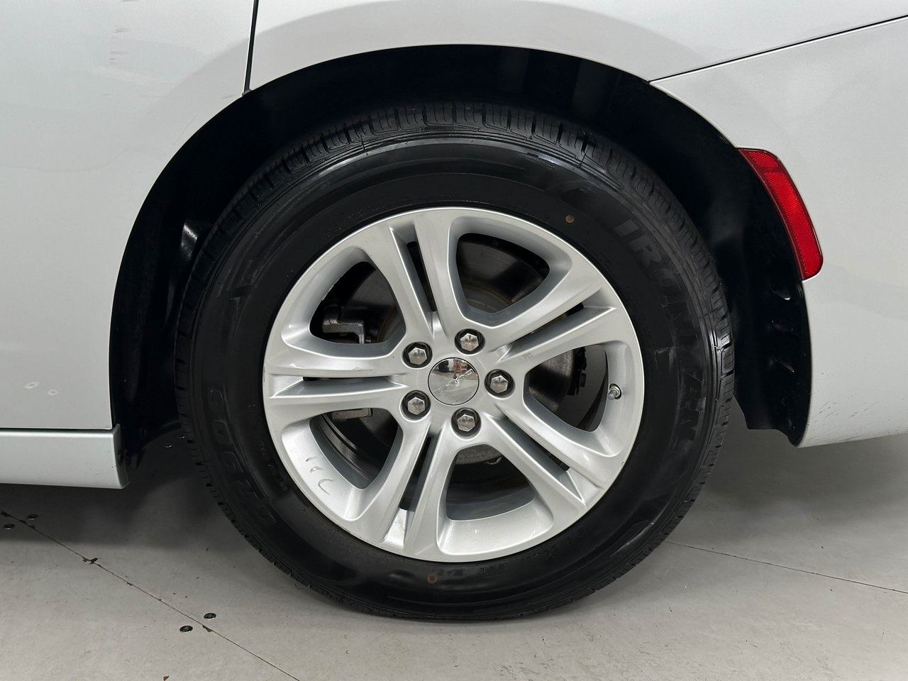 2023 Dodge Charger SXT photo 25