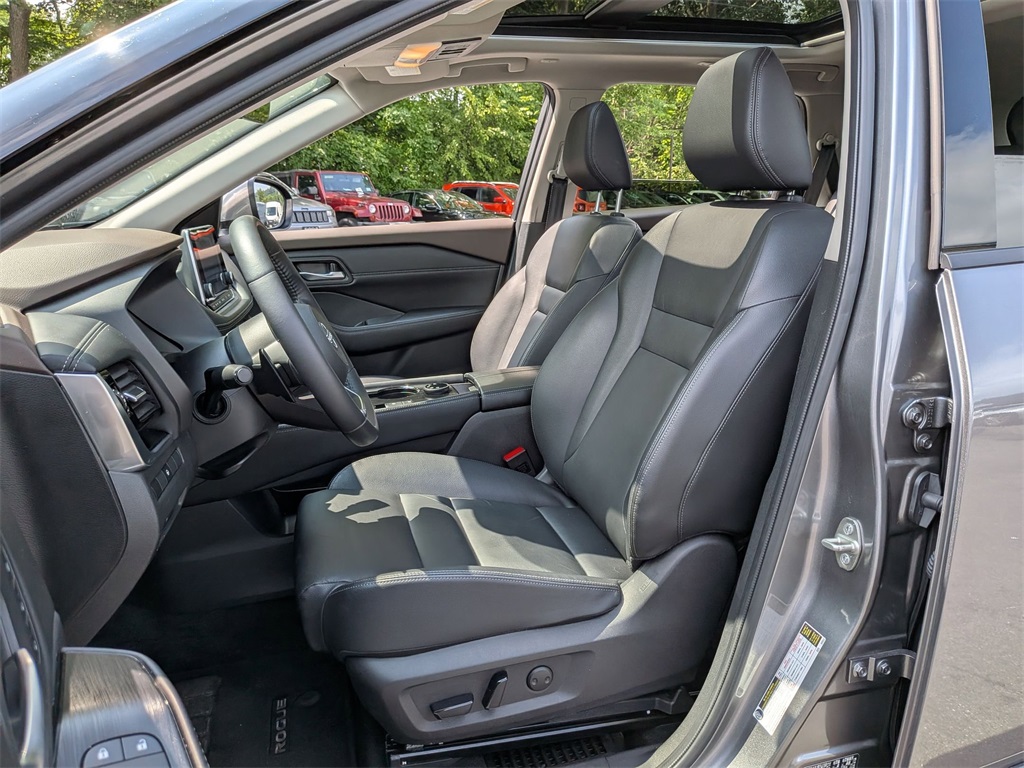 2023 Nissan Rogue SL photo 20