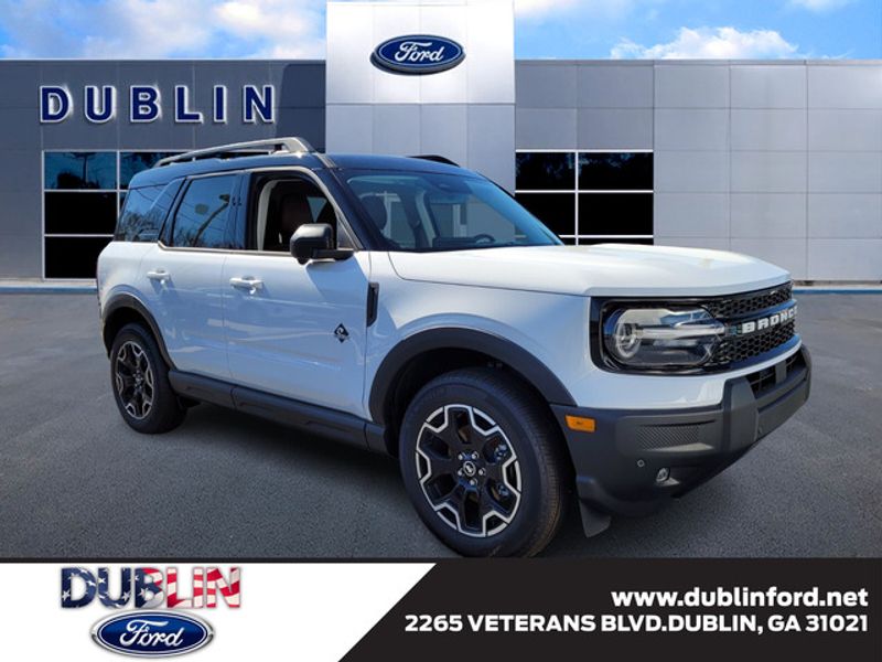 2025 Ford Bronco Sport Outer Banks's photo